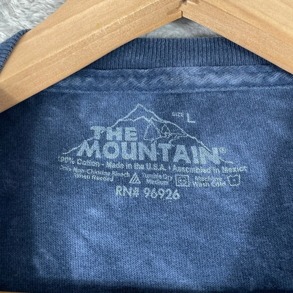 The Mountain Wolf Shirt Mens Large Blue Three Wolf Moon Tie Dye Graphic Tee - Picture 4 of 8